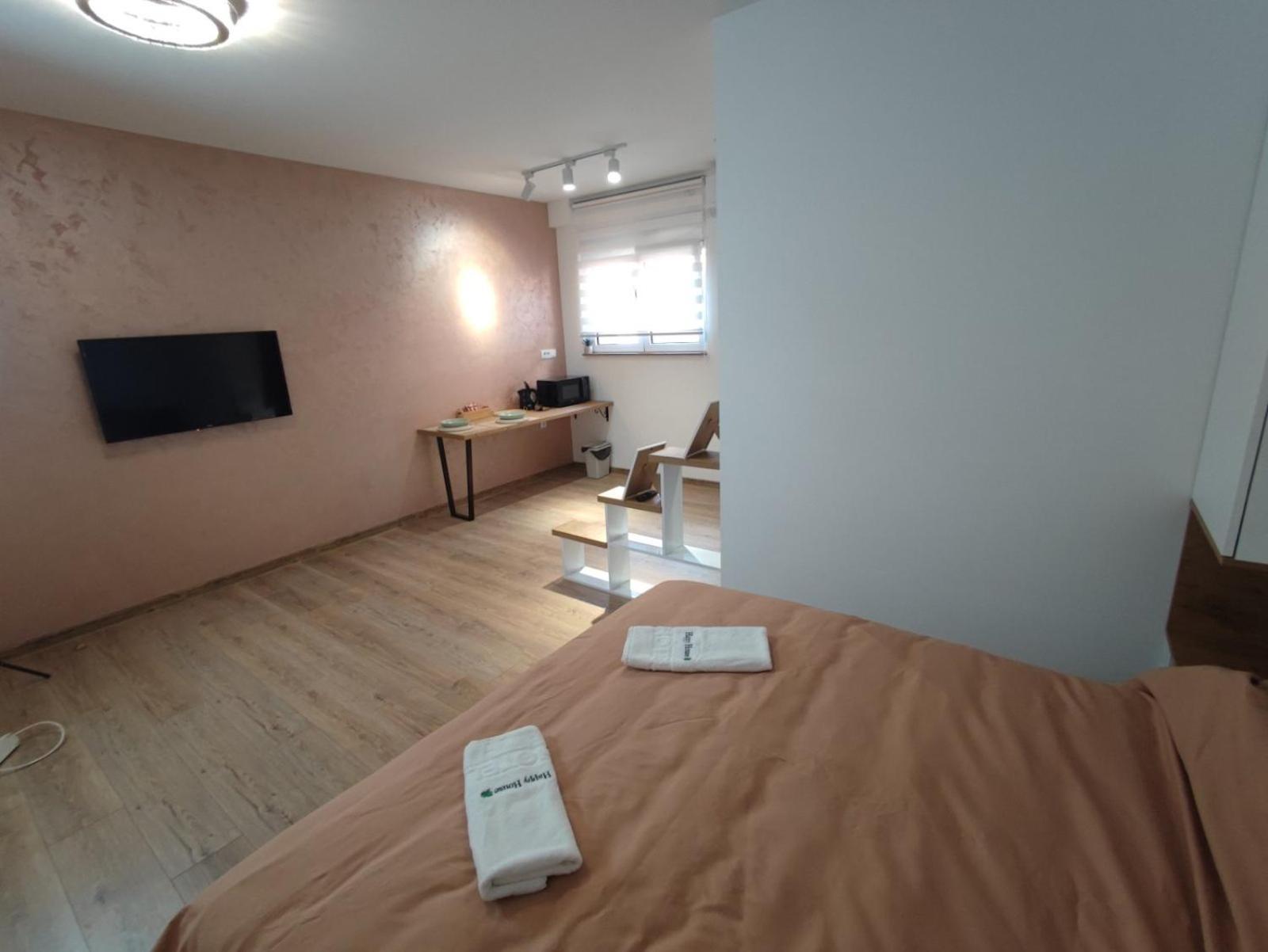 Apartmani Happy House Surčin Екстериор снимка