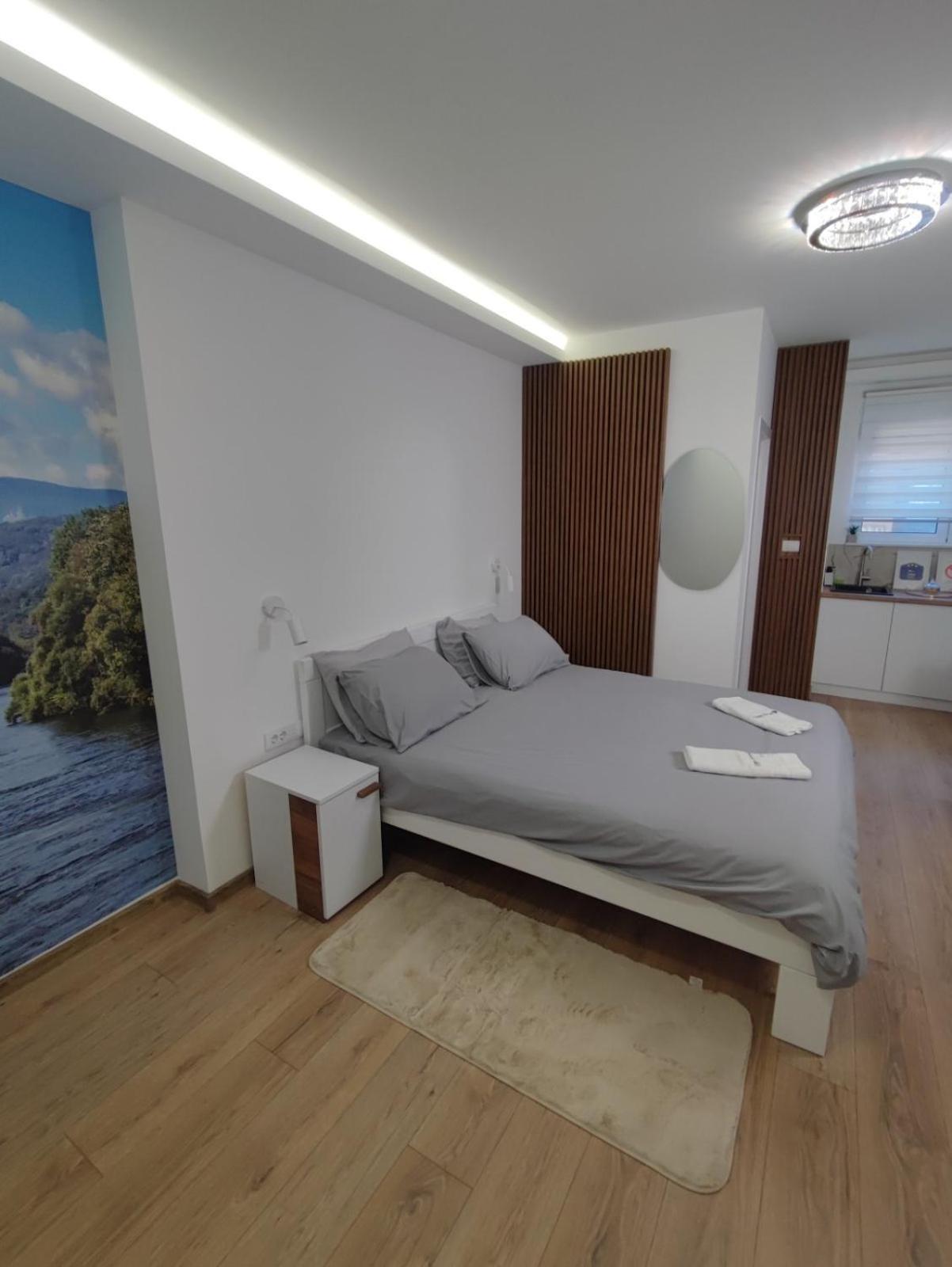 Apartmani Happy House Surčin Екстериор снимка
