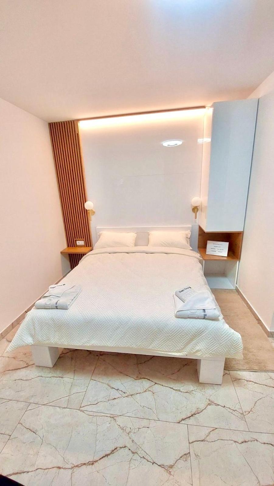 Apartmani Happy House Surčin Екстериор снимка